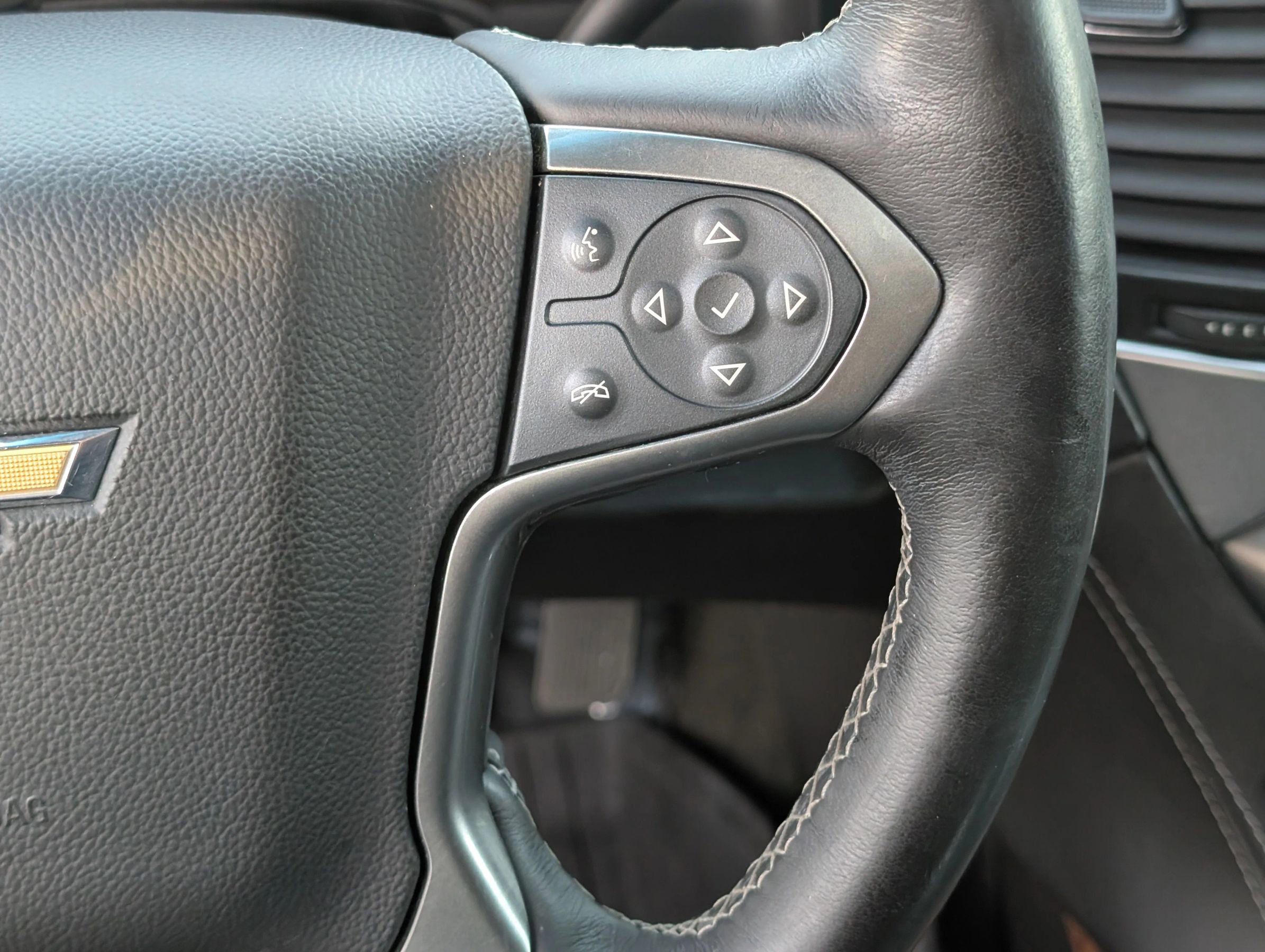 Used 2016 Chevrolet Tahoe LTZ image 25