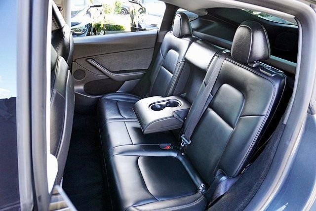 Used 2023 Tesla Model Y Long Range image 18