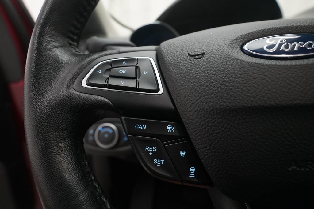 Used 2018 Ford Escape Titanium w/ Ford Safe & Smart Package AWD/4WD image 18