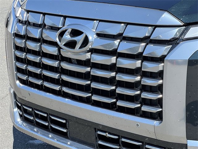 Used 2024 Hyundai Palisade Calligraphy image 16