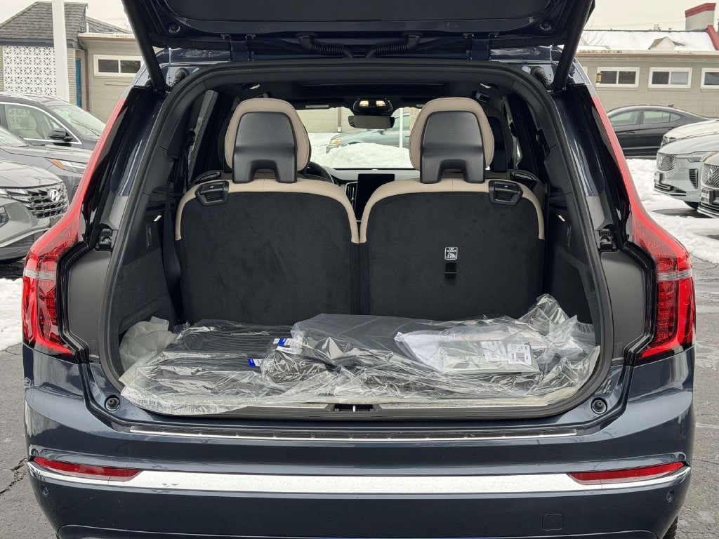 New 2026 Volvo XC90 B6 Plus AWD/4WD image 14