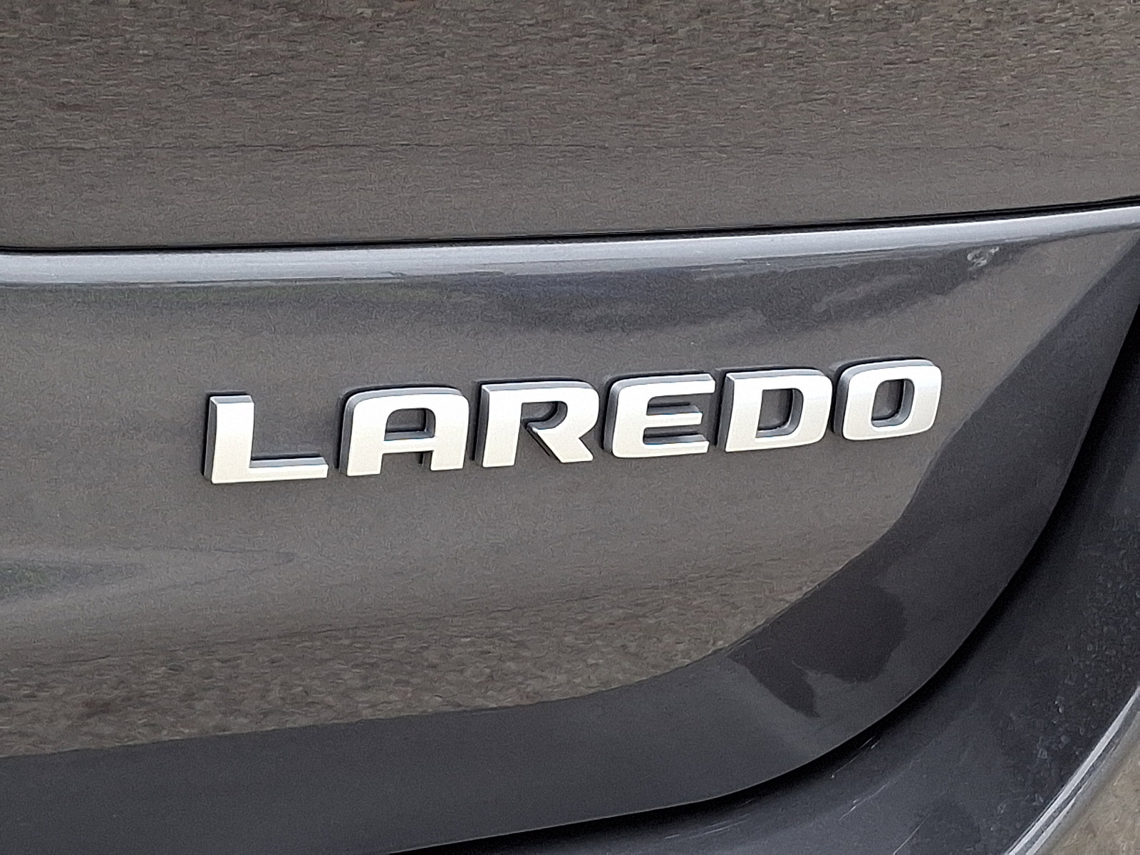 Used 2025 Jeep Grand Cherokee L Laredo w/ Luxury Tech Group I image 32