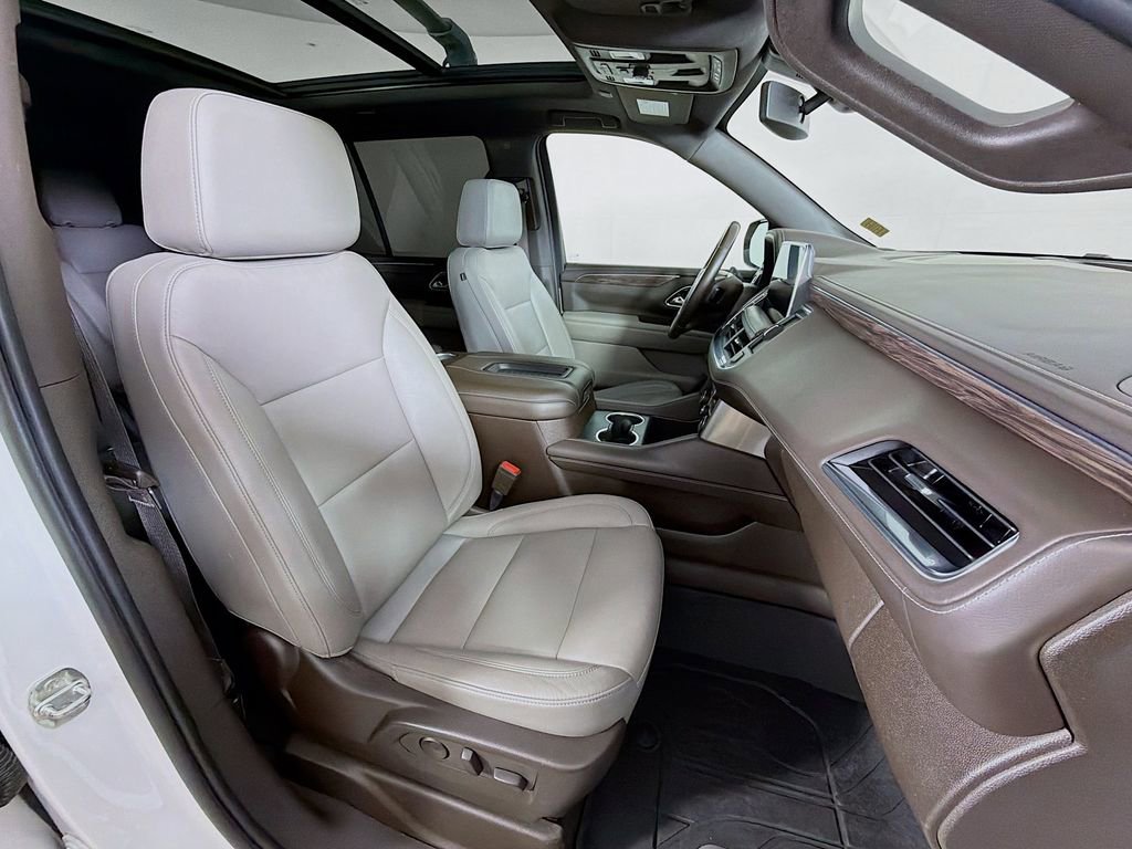 Used 2021 Chevrolet Tahoe Z71 w/ Z71 Signature Package AWD/4WD image 31