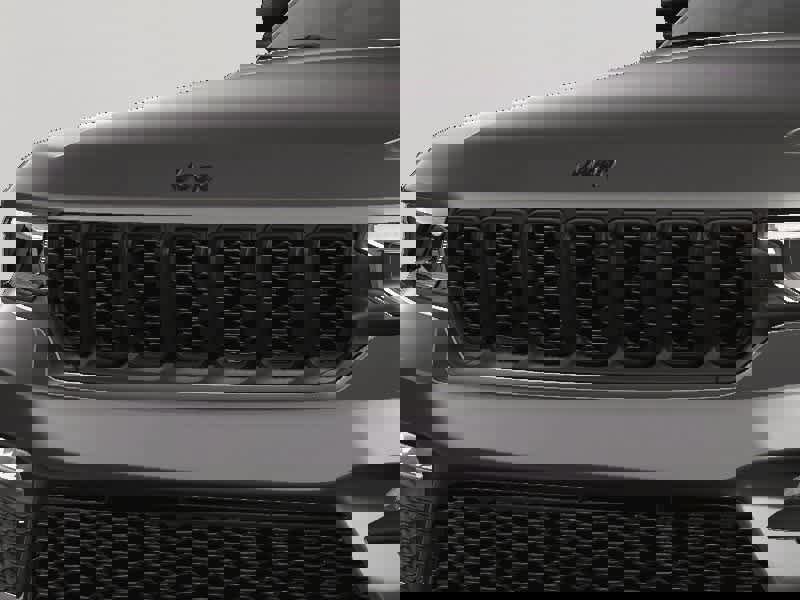 New 2025 Jeep Grand Cherokee Limited w/ Black Appearance Package image 14