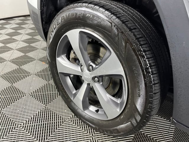 Used 2022 Jeep Cherokee Limited AWD/4WD image 17