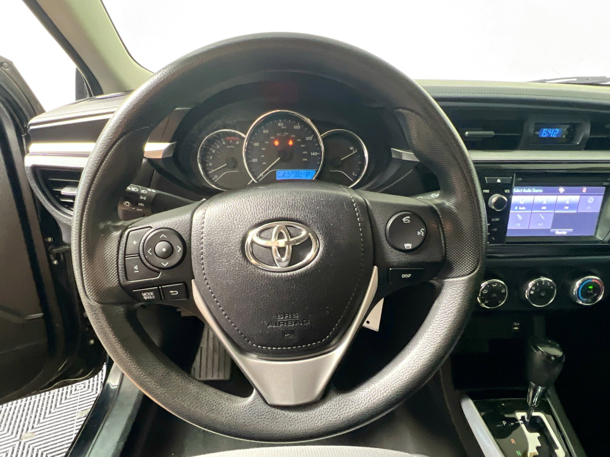 Used 2016 Toyota Corolla L image 17