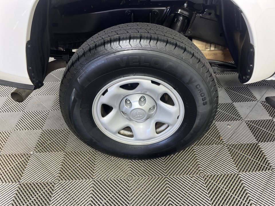 Used 2021 Toyota Tacoma SR w/ SR Convenience Package RWD image 26