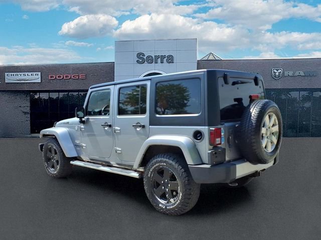 Used 2013 Jeep Wrangler Unlimited Sahara w/ Dual Top Group AWD/4WD image 4