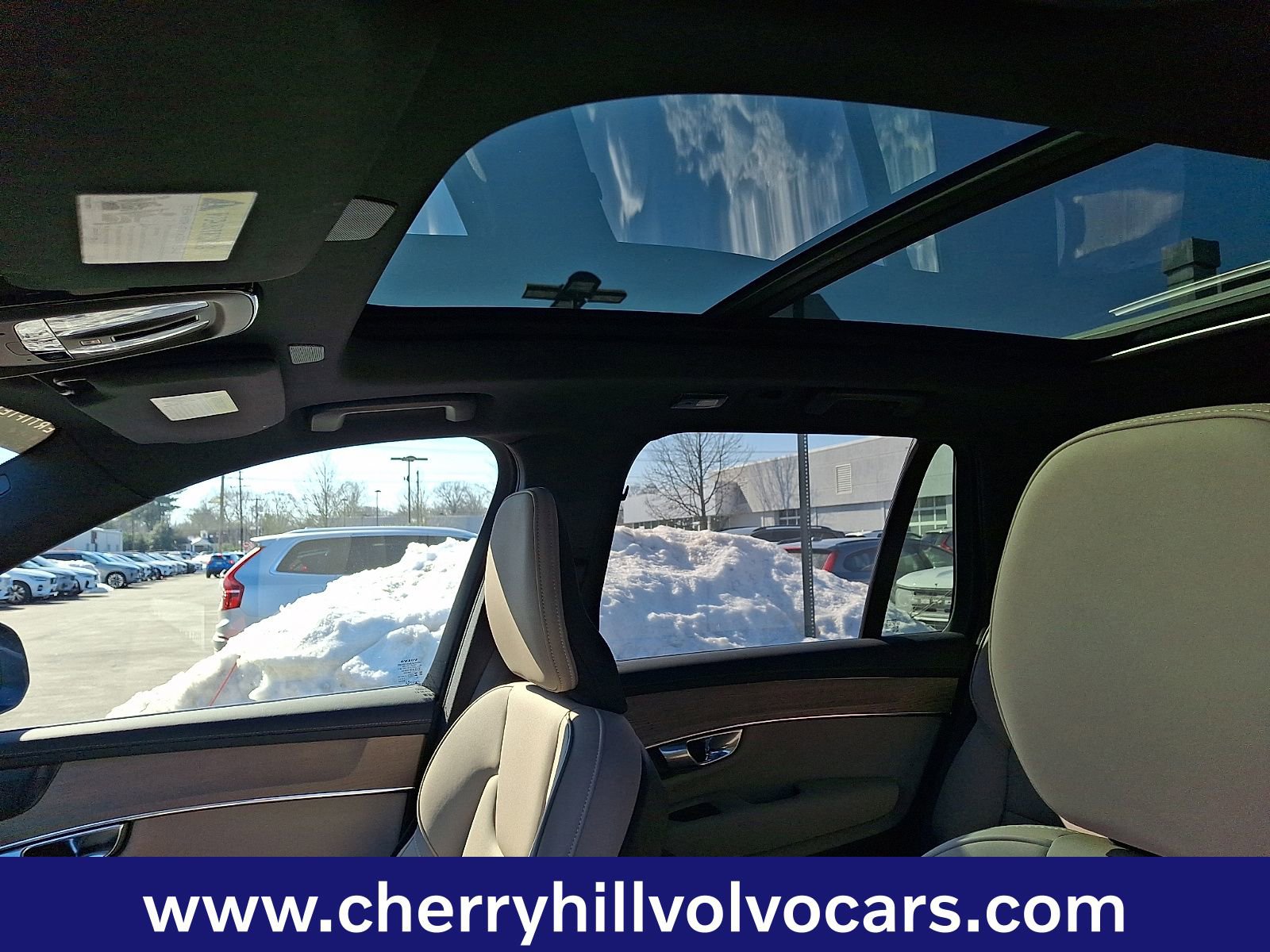 Certified 2025 Volvo XC90 B5 Plus image 15