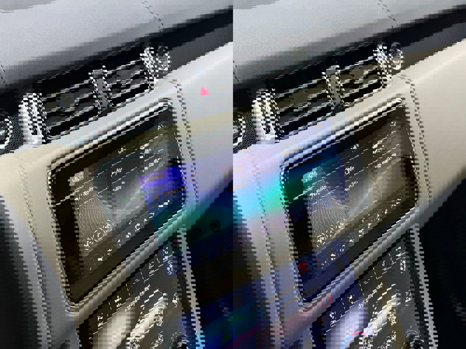 Used 2019 Land Rover Range Rover Supercharged image 21