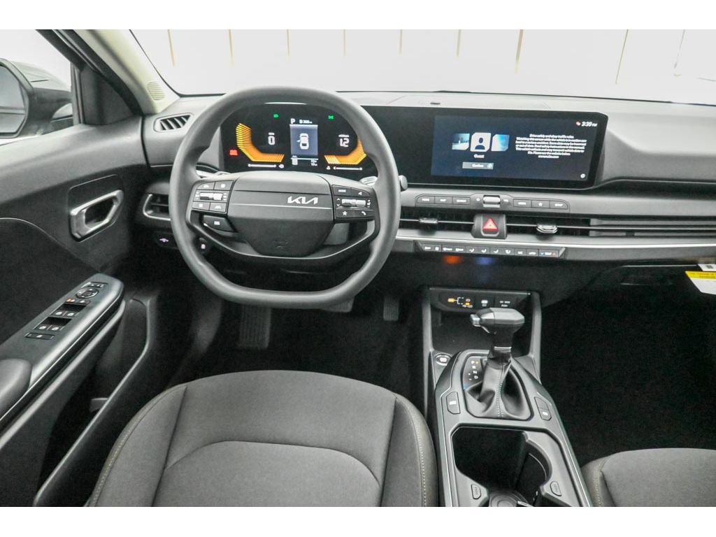 New 2026 Kia K4 FWD image 13