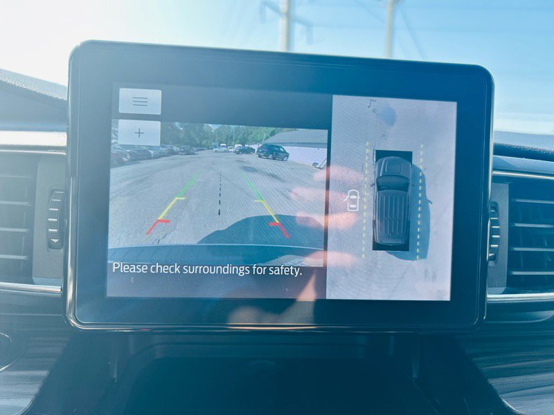 Used 2021 Ford Explorer Limited w/ Equipment Group 301A image 29