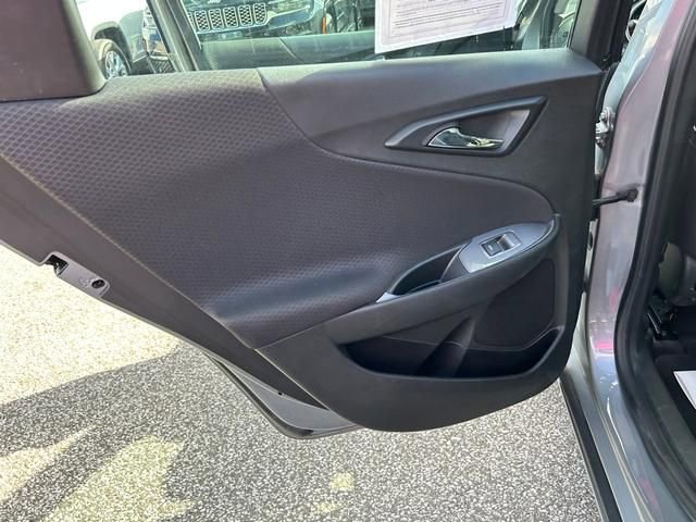 Used 2023 Chevrolet Malibu LT FWD image 13