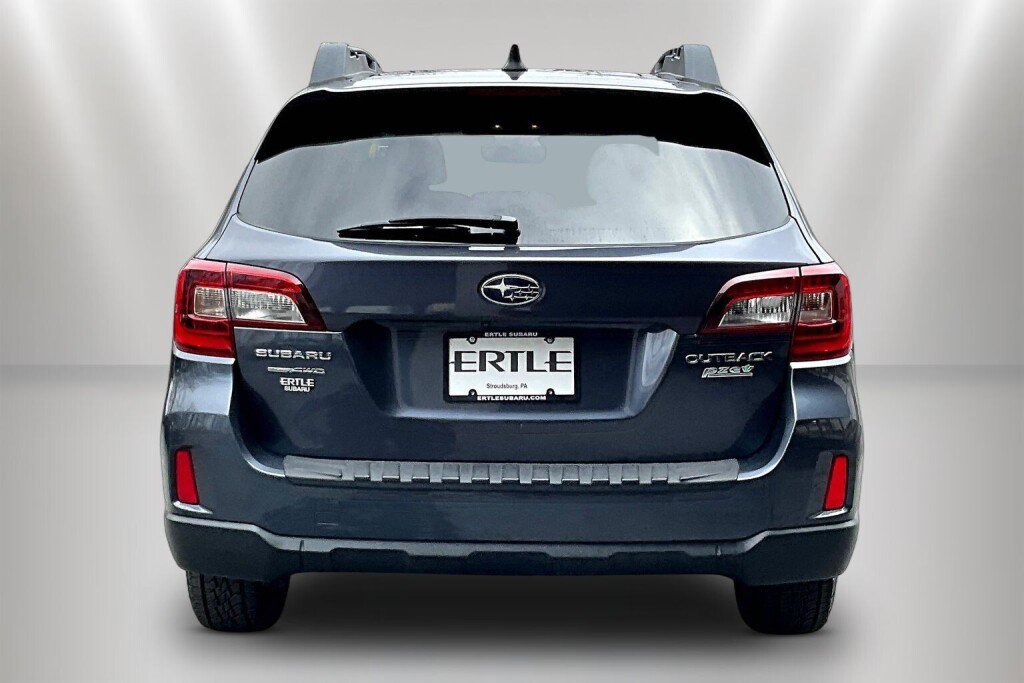 Used 2017 Subaru Outback 2.5i Premium image 6