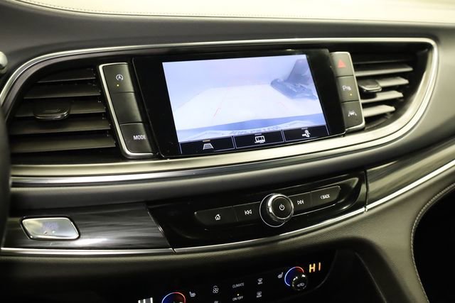 Used 2024 Buick Enclave Essence w/ LPO, Touring Package image 22