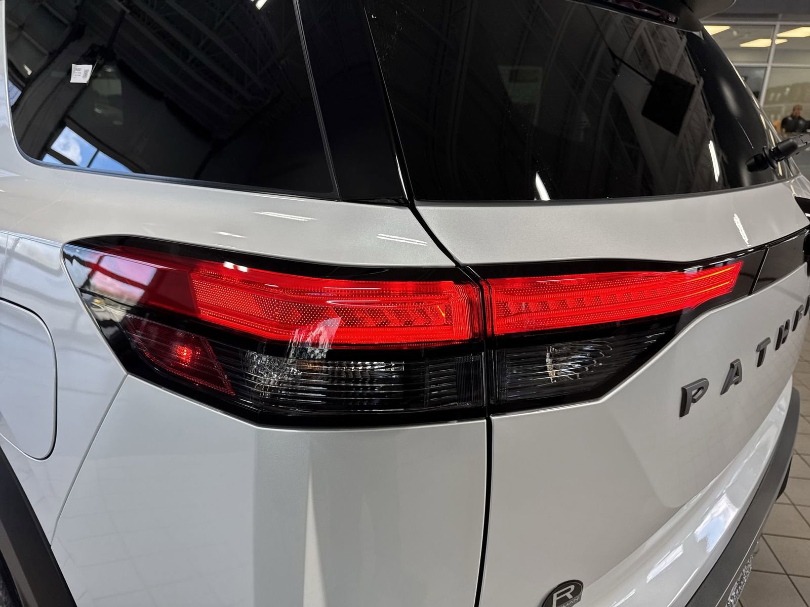 New 2026 Nissan Pathfinder SL AWD/4WD image 35