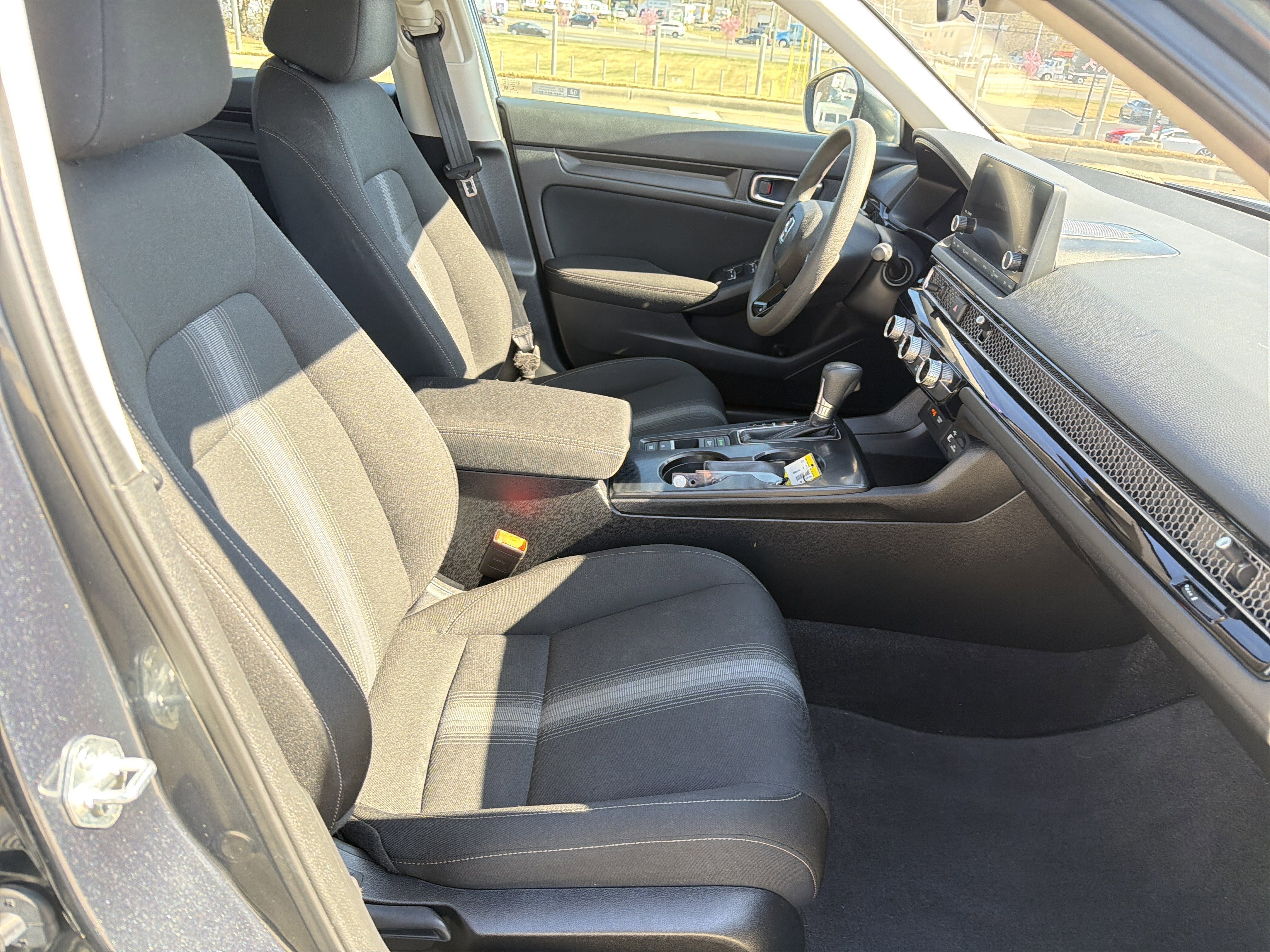 Used 2022 Honda Civic LX image 32