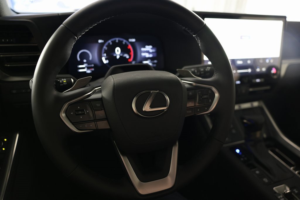 Used 2025 Lexus GX 550 image 24