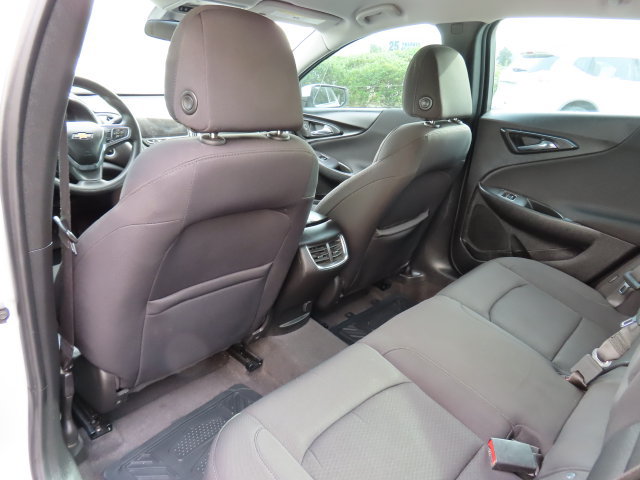 Used 2020 Chevrolet Malibu LT FWD image 28