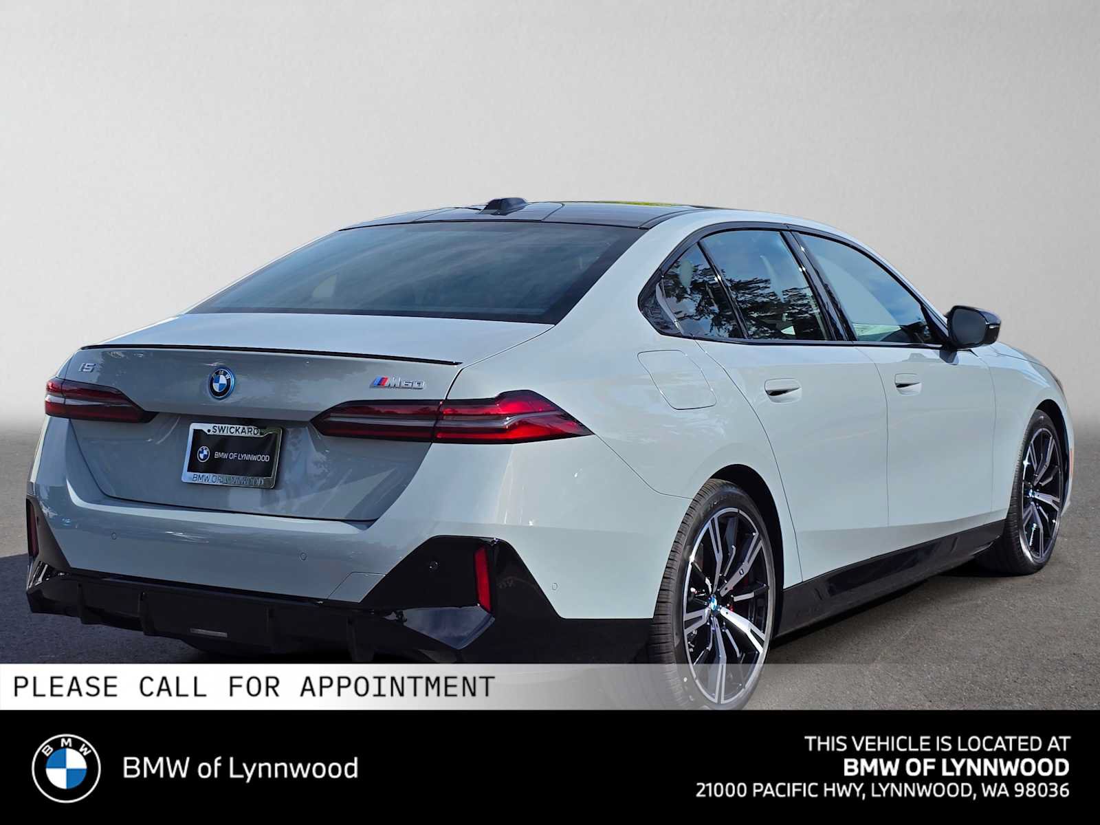 New 2026 BMW i5 w/ Executive Package AWD/4WD image 3