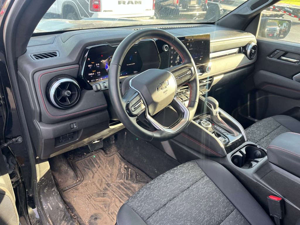 Used 2024 Chevrolet Colorado Z71 w/ Z71 Convenience Package 2 image 6