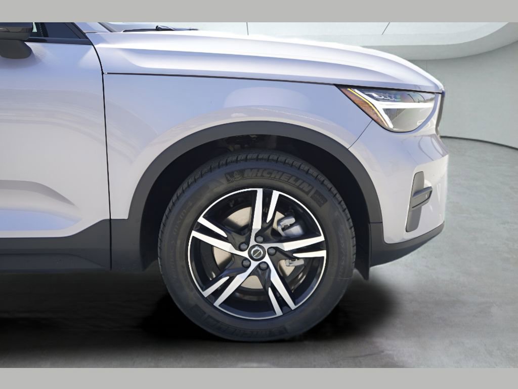 New 2026 Volvo XC40 B5 Core w/ Protection Package AWD/4WD image 23