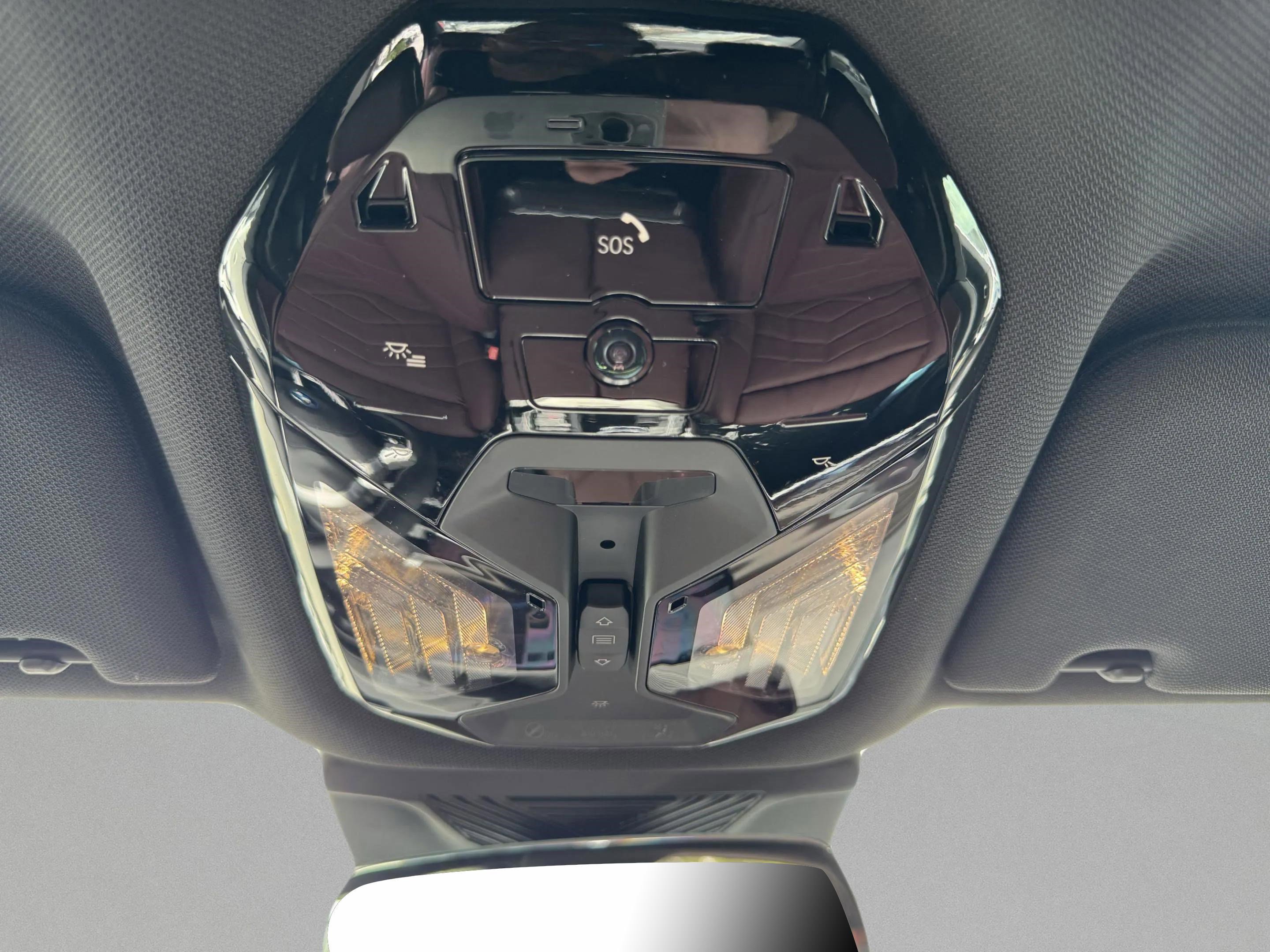 New 2025 BMW i7 xDrive60 w/ Premium Package image 10