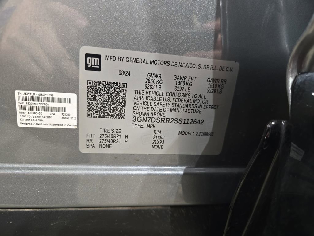 New 2025 Chevrolet Equinox EV RS w/ LPO, Illumination Package AWD/4WD image 36