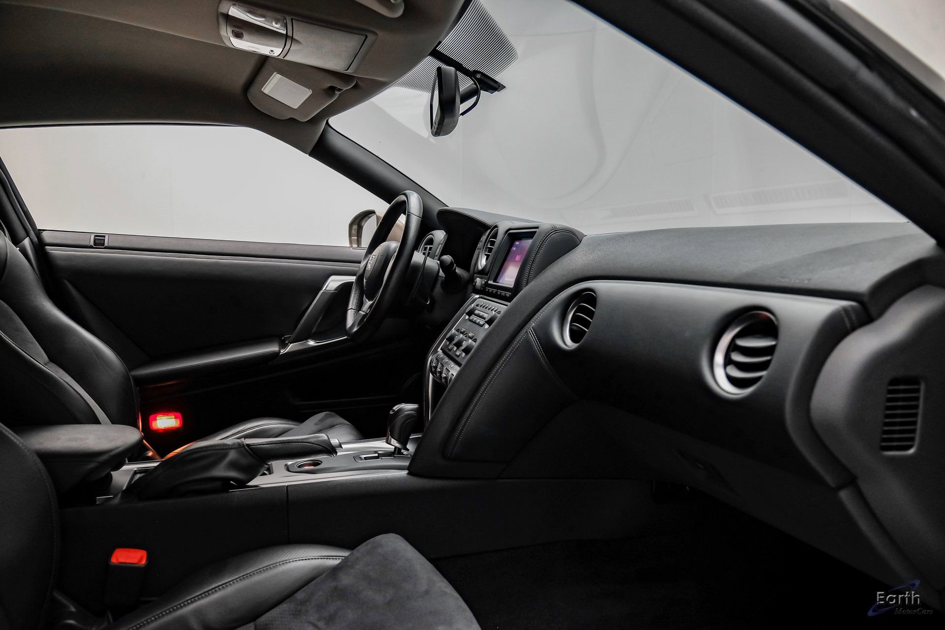 Used 2009 Nissan GT-R Premium image 52