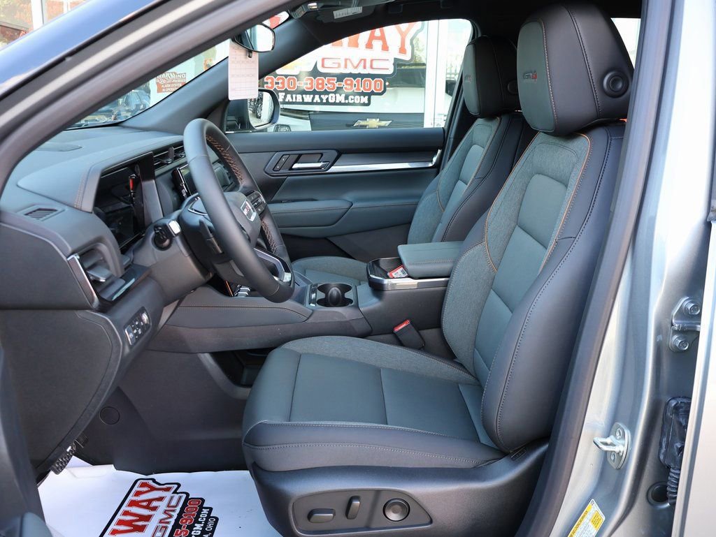 New 2026 GMC Terrain AT4 w/ LPO, Black Badging Package image 13