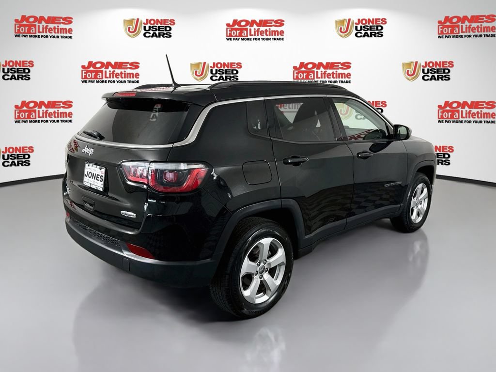Used 2018 Jeep Compass Latitude AWD/4WD image 16