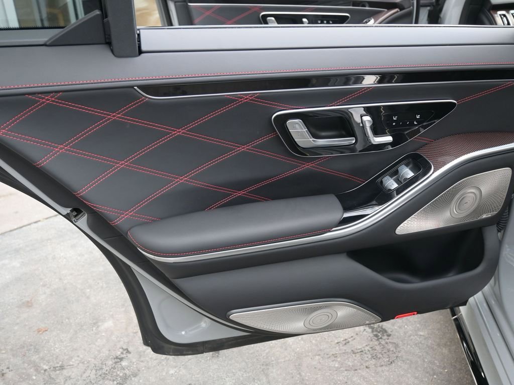 Used 2024 Mercedes-Benz S 63 AMG S w/ Rear Seat Package image 31