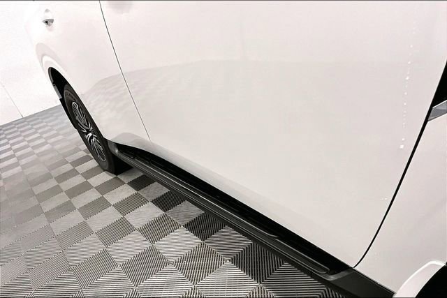 New 2026 Nissan Armada Platinum image 12