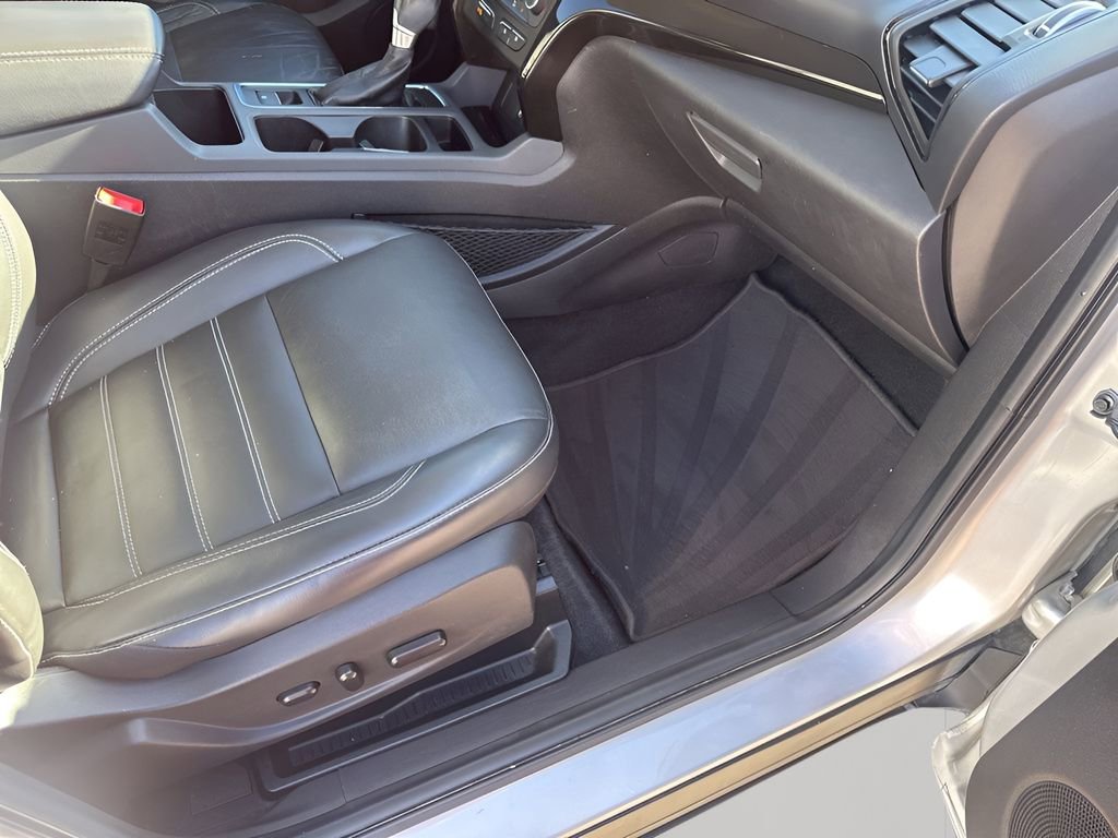 Used 2017 Ford Escape Titanium image 15