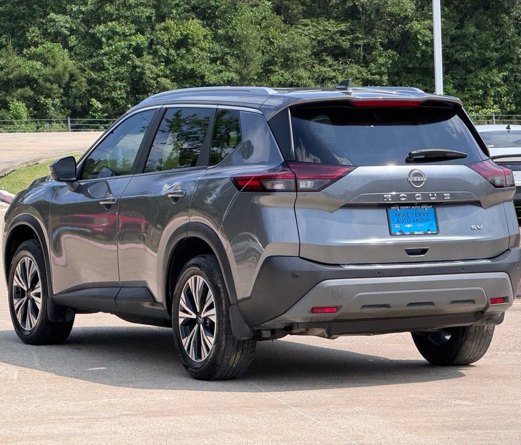 Used 2023 Nissan Rogue SV w/ SV Premium Package FWD image 12