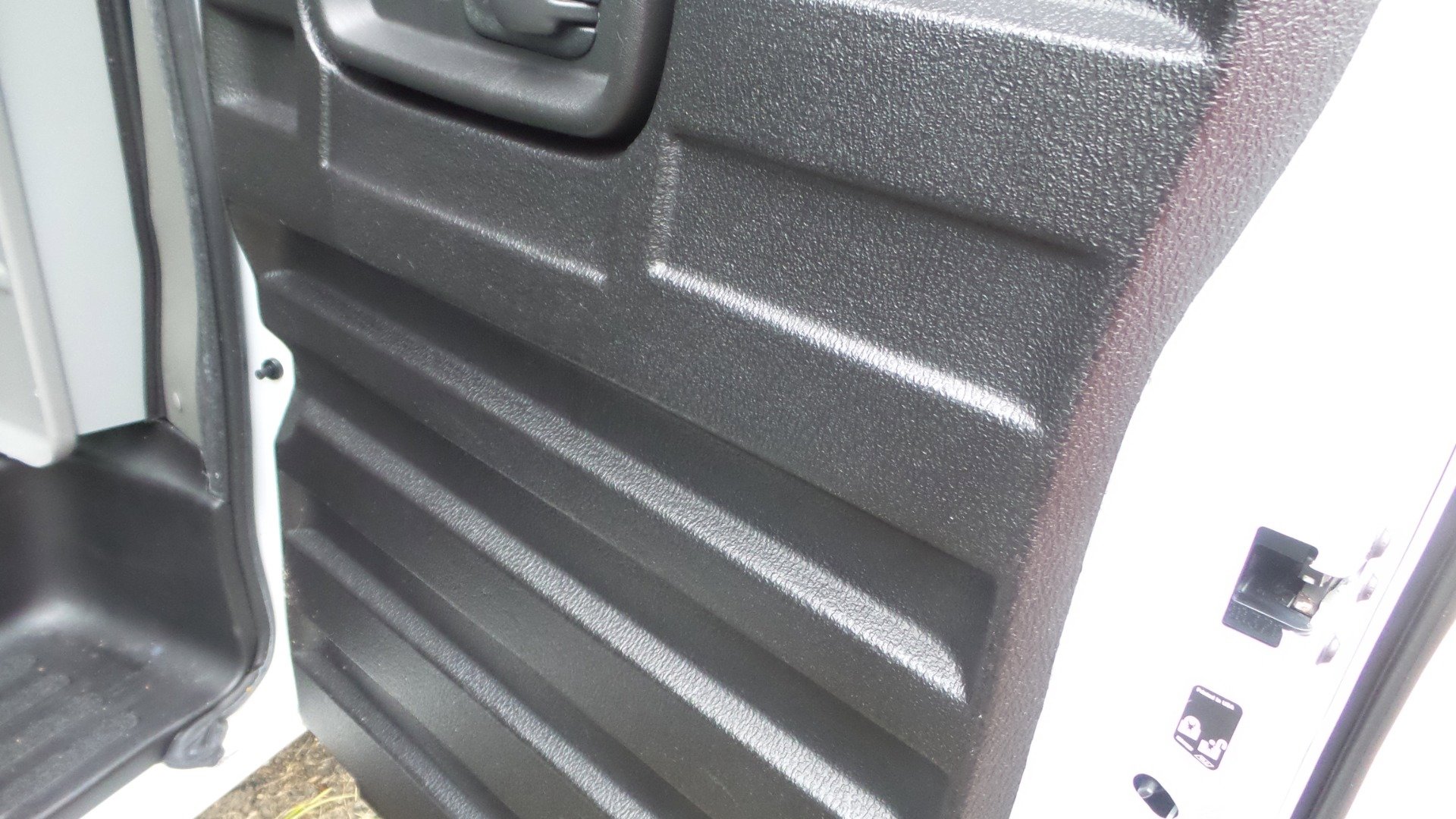 Used 2019 Chevrolet Express 2500 w/ Driver Convenience Package image 24