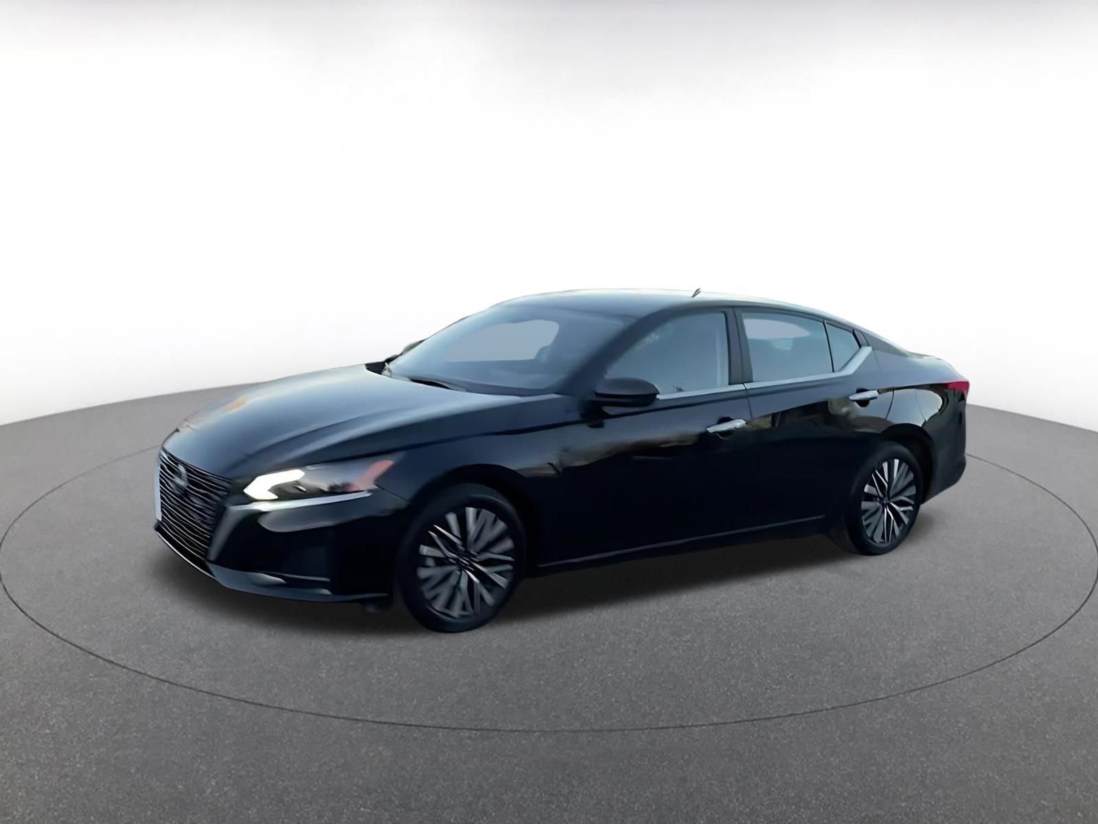 Used 2025 Nissan Altima 2.5 SV image 7