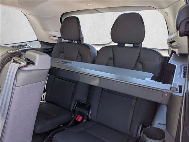 New 2026 Volvo XC90 T8 Plus w/ Protection Package AWD/4WD image 18