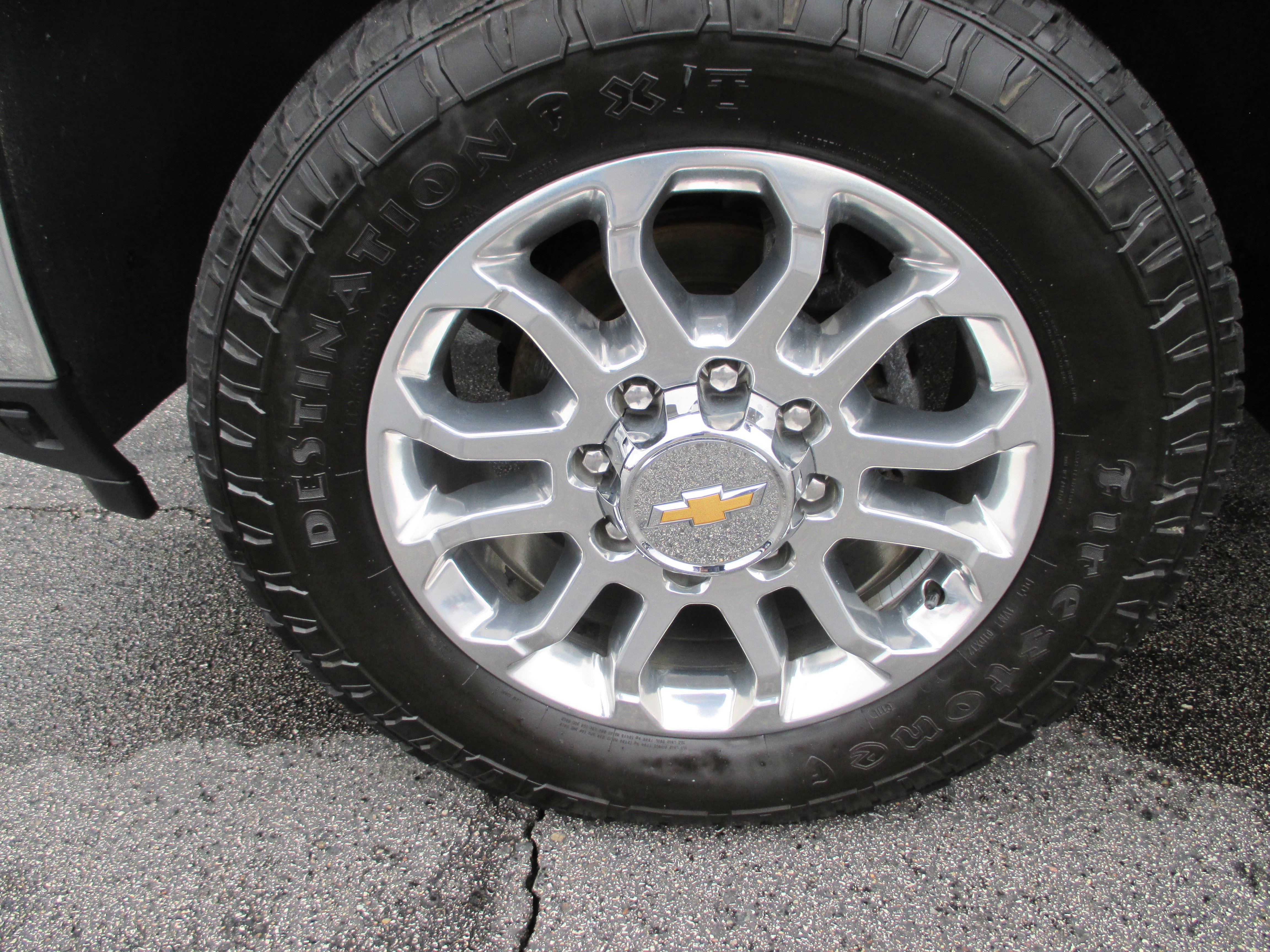 Used 2024 Chevrolet Silverado 3500 LTZ w/ LTZ Premium Package image 9