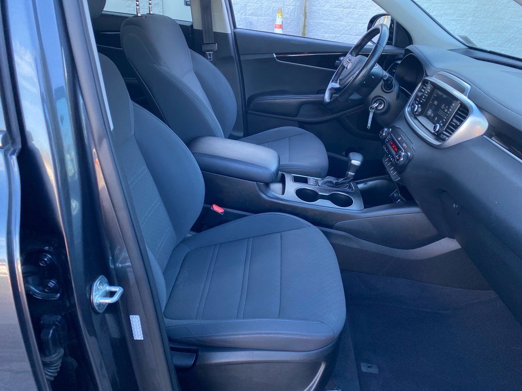 Used 2020 Kia Sorento LX w/ LX I4 Convenience Package image 26