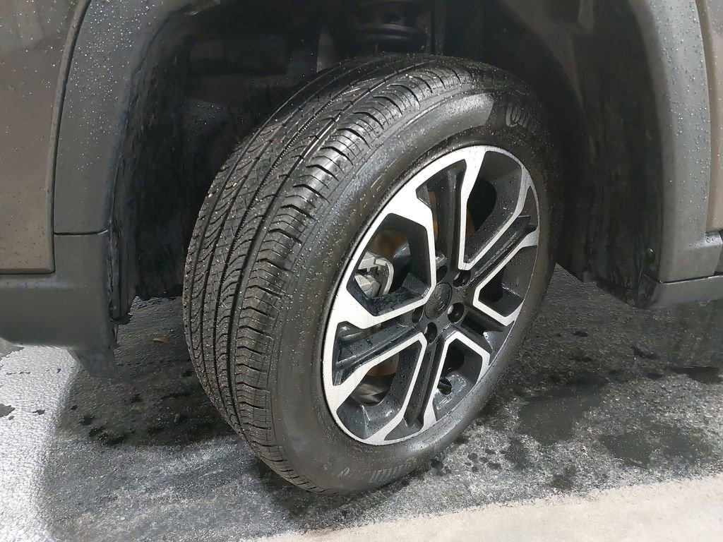 Used 2024 Jeep Compass Limited image 31