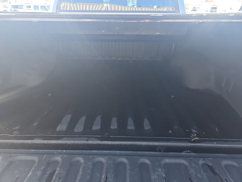 Used 2012 Toyota Tundra 4x4 CrewMax w/ Tow Pkg image 28