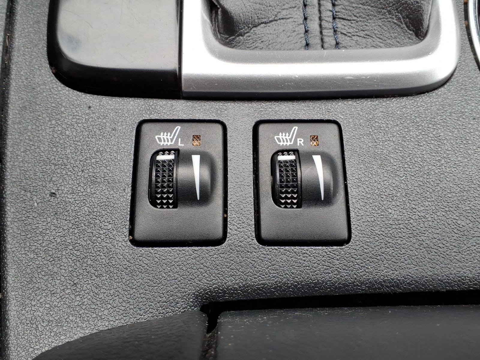 Used 2019 Toyota Highlander XLE AWD/4WD image 19