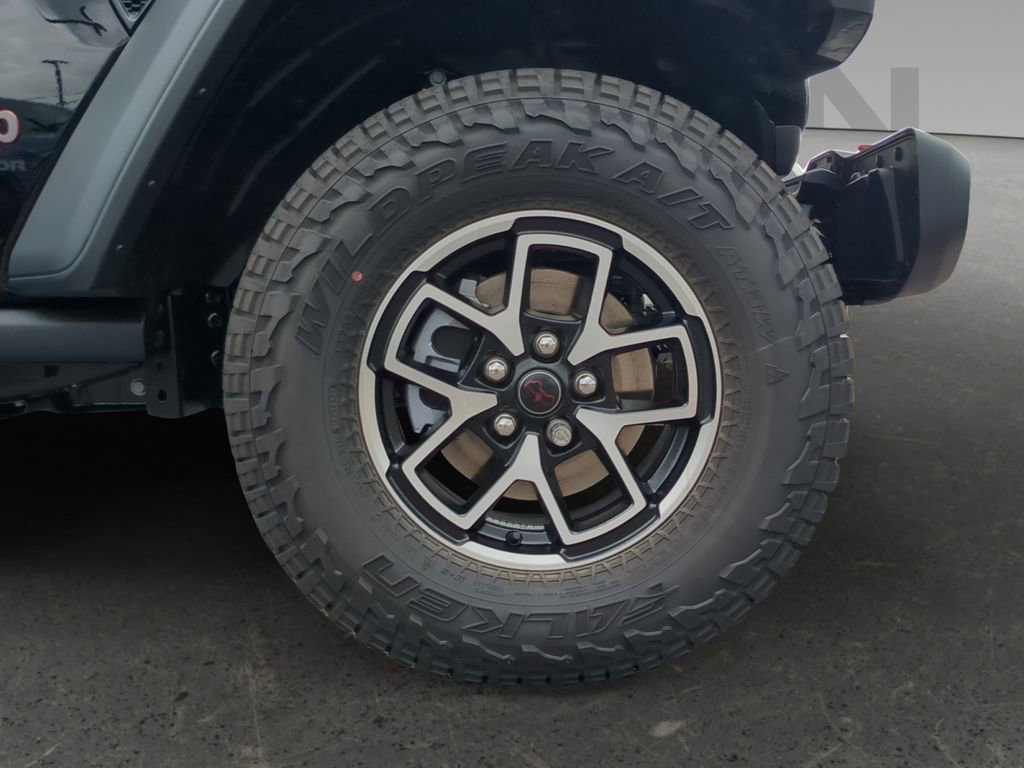 New 2025 Jeep Gladiator Rubicon image 23