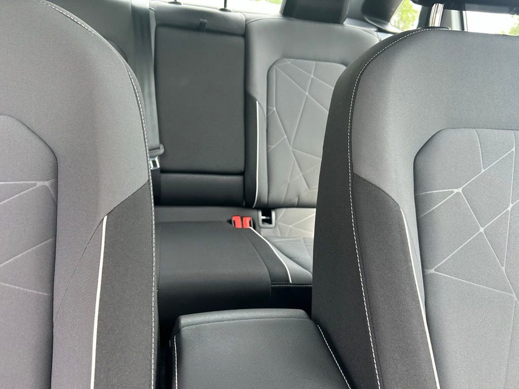 Used 2025 Volkswagen Jetta Sport image 35