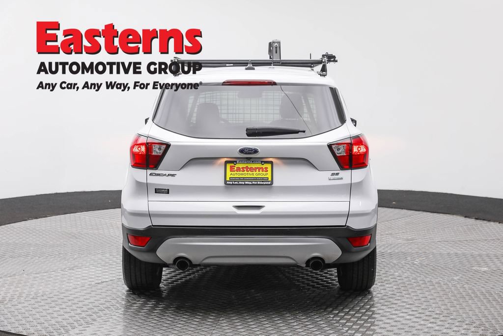 Used 2019 Ford Escape SE image 6