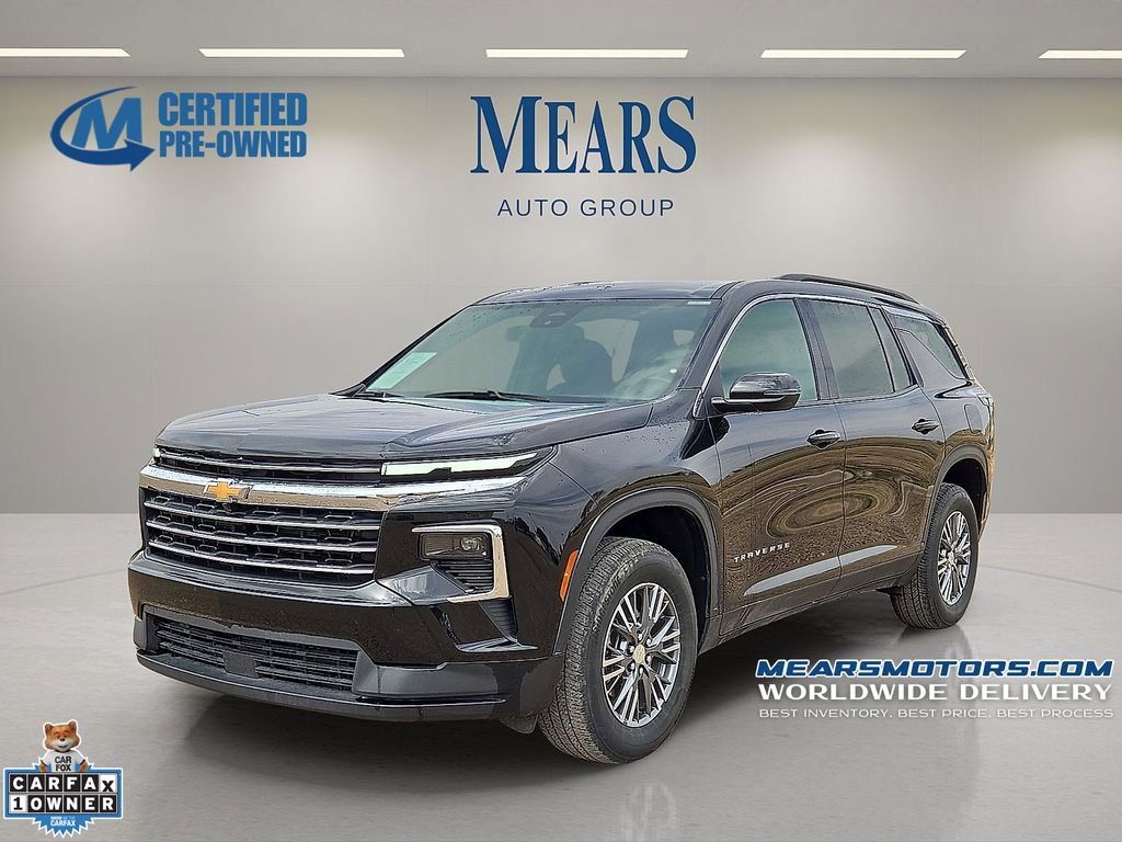 Used 2025 Chevrolet Traverse LT
