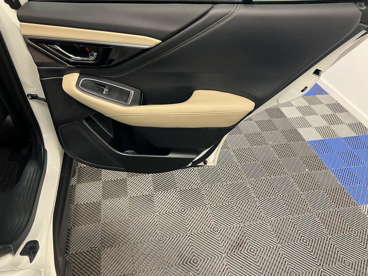 Used 2025 Subaru Outback Limited w/ Popular Package #2 image 18