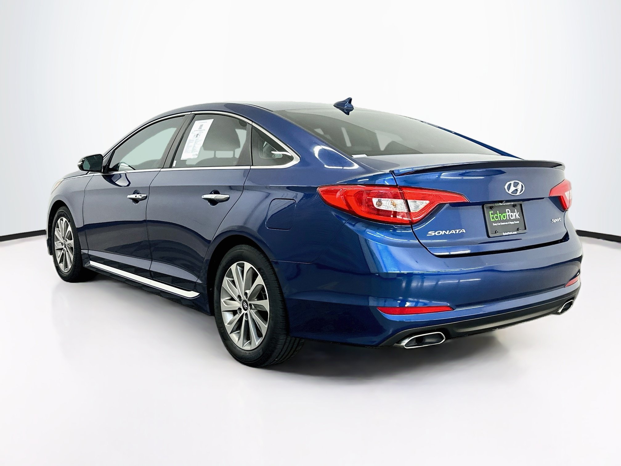 Used 2017 Hyundai Sonata Sport w/ Value Edition Package 02 FWD image 5