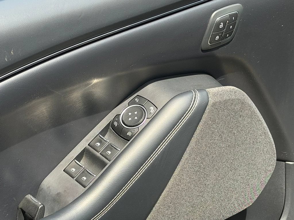 Used 2021 Ford Mustang Mach-E Premium AWD/4WD image 29